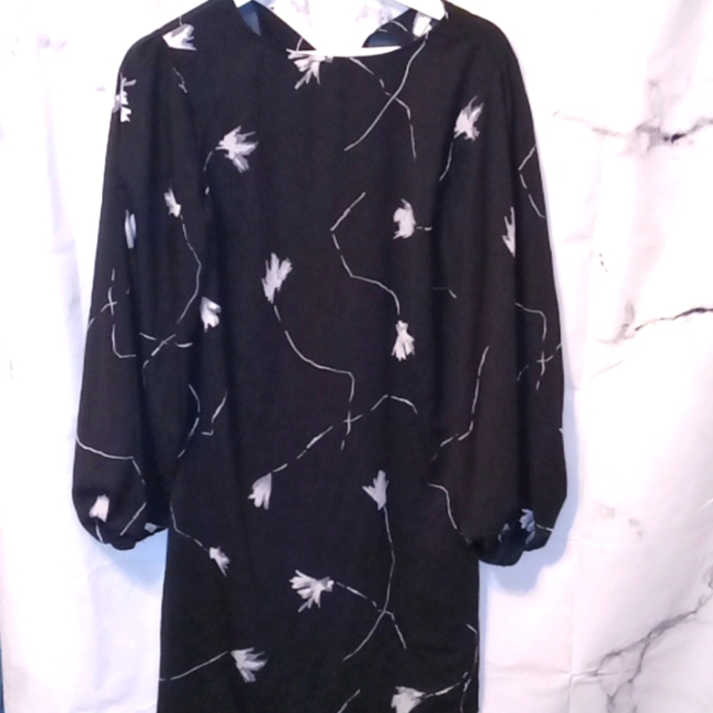 A new day dress Small ❤️‍🩹❤️‍🩹❤️‍🩹❤️‍🩹